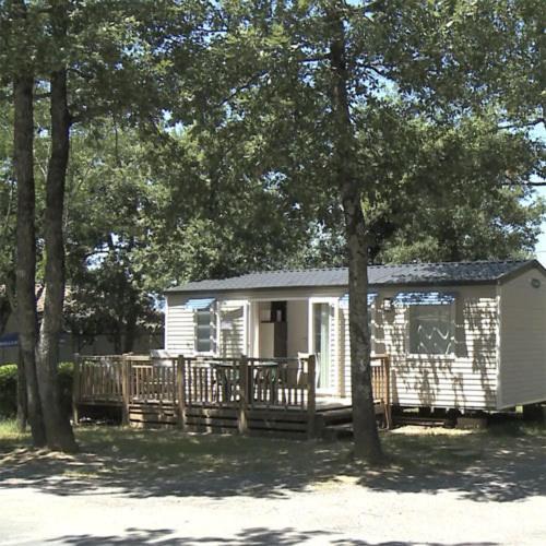Domaine De Chaussy Camping 3*
